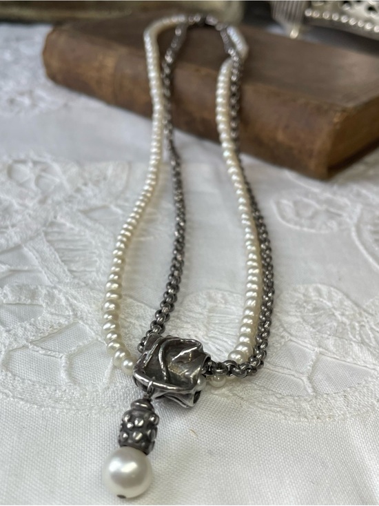 RM Jewelry - Vintage sterling silver chain & pearl necklace